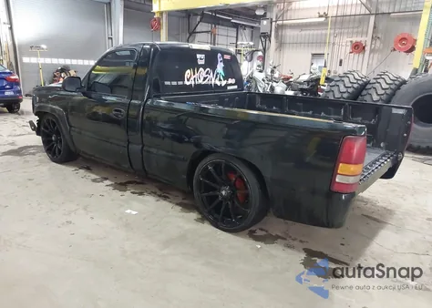 2007 Chevrolet Silverado 1500 Classic Work Truck z USA, uszkodzony, nr VIN 3GCEC14X07G238107